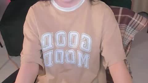 sophie_nomenal_ online show from 09-15-25, 09:04