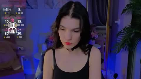 sophie_nomenal_ online show from 10-20-25, 06:14
