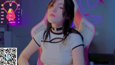 sophie_nomenal_ online show from 02-18-26, 12:12