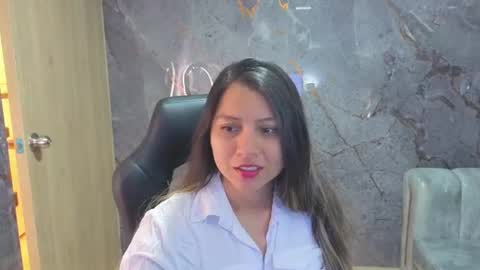 sophie_rose_cn online show from 07-01-26, 01:34