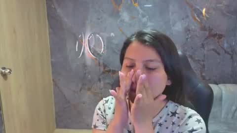 sophie_rose_cn online show from 07-02-26, 01:39
