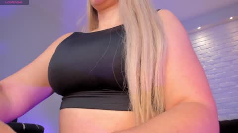 Sophie online show from 01-23-25, 02:12