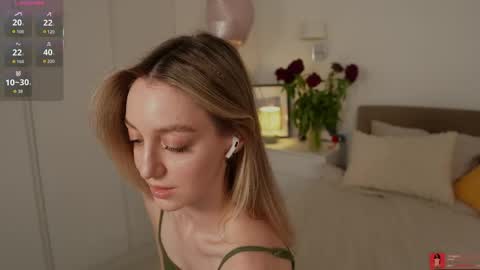 Snapshot of sophiebelll chatting on 05-27-26, 10:56 sophiebelll online show from 05-27-26, 10:56