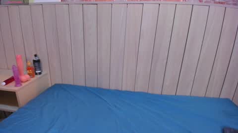 Sophie online show from 12-02-24, 03:25