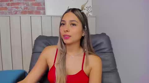 Sophie online show from 09-12-25, 02:17