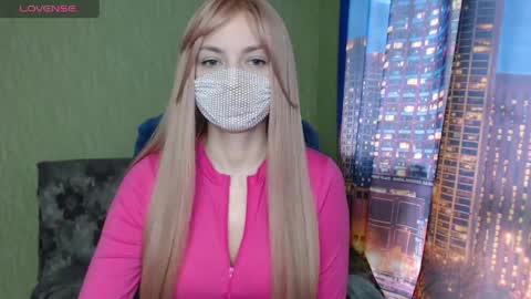 Sophie online show from 03-07-26, 09:06