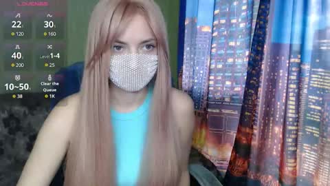 Sophie online show from 03-25-26, 09:04