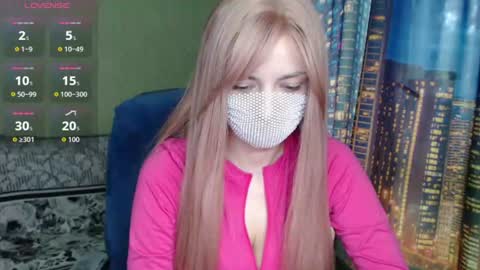 Sophie online show from 06-12-26, 07:07