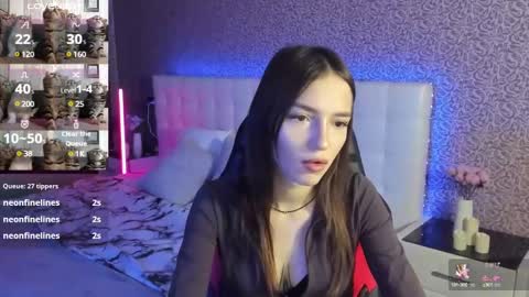 Snapshot of sophiecherrie chatting on 02-05-25, 09:36 Sophie online show from 02-05-25, 09:36