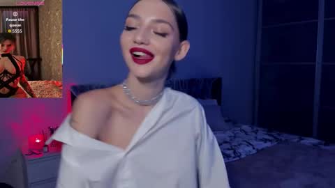 Snapshot of sophiecherrie chatting on 10-30-25, 02:18 Sophie online show from 10-30-25, 02:18