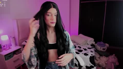    online show from 11-10-25, 08:24