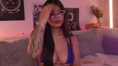 Sophiee  online show from 03-22-26, 02:04
