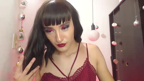 Snapshot of sophiee_s chatting on 12-21-24, 09:04 Sophie online show from 12-21-24, 09:04