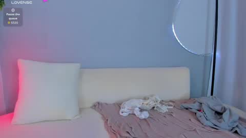 Sophie online show from 04-22-26, 11:06