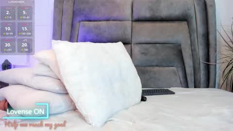 Sophie  online show from 02-12-25, 02:43