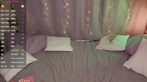 Sophie online show from 12-21-25, 10:50