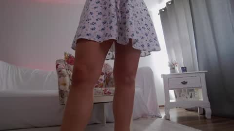 Snapshot of sophieerain chatting on 05-17-26, 03:08 Sophie Rain online show from 05-17-26, 03:08