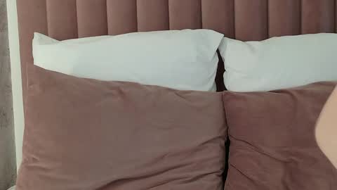 Sophie online show from 04-08-26, 06:30