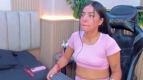 Sofa  online show from 02-07-26, 07:06