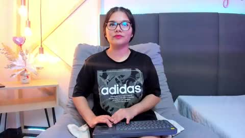 sophieharris__ online show from 02-22-25, 02:50