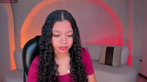 Sophie Houston online show from 10-30-25, 05:09