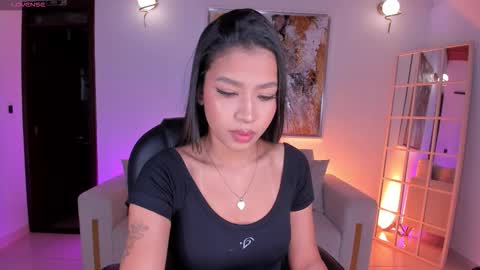 Sophie Houston online show from 01-06-26, 04:05