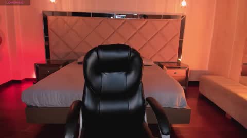 Sophie Houston online show from 03-07-26, 03:36