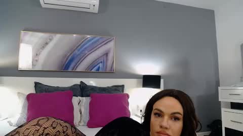 Sophie online show from 01-17-25, 10:23