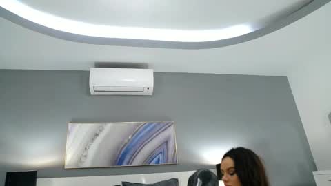 Sophie online show from 01-27-25, 05:15