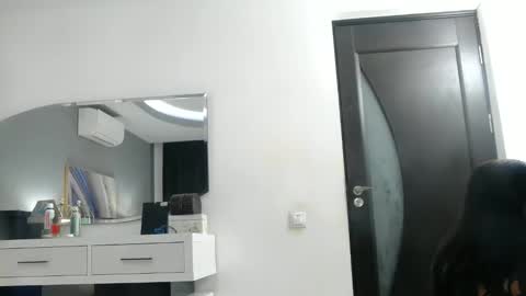 Sophie online show from 12-05-25, 06:26