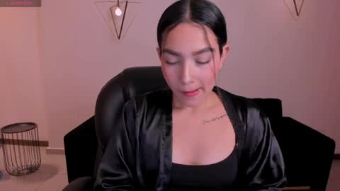 Snapshot of sophiekiss1 chatting on 05-28-26, 07:55 Sophie online show from 05-28-26, 07:55