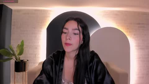 Snapshot of sophiekiss1 chatting on 05-30-26, 07:33 Sophie online show from 05-30-26, 07:33