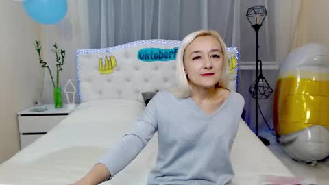 Snapshot of sophiekittyy chatting on 09-25-25, 06:28 sophiekittyy online show from 09-25-25, 06:28