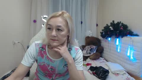 Snapshot of sophiekittyy chatting on 12-18-25, 07:25 sophiekittyy online show from 12-18-25, 07:25