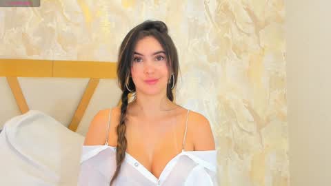 Snapshot of sophiekozlov chatting on 01-18-25, 03:49 Sophie online show from 01-18-25, 03:49