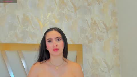 Snapshot of sophiekozlov chatting on 09-15-25, 01:33 Sophie online show from 09-15-25, 01:33