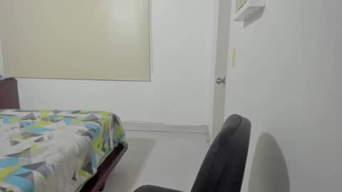 Sophia online show from 02-10-25, 03:46