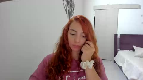 Sophia online show from 10-11-25, 04:22