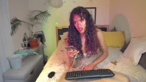 SofiTrans21 online show from 11-14-25, 12:42