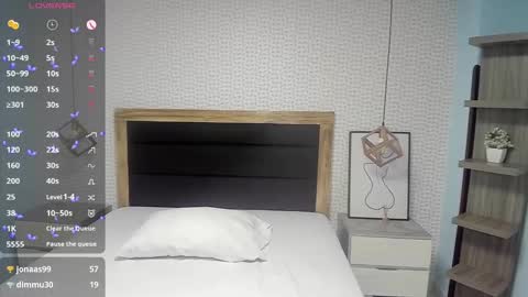 Sophie  online show from 01-08-25, 03:50