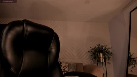 Sophie  Palmer online show from 01-06-26, 12:31