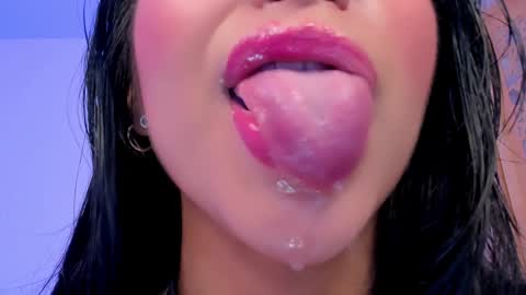 sophierooy online show from 12-15-24, 05:31