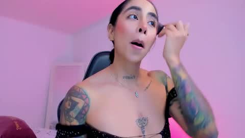 Snapshot of sophierooy chatting on 05-20-26, 11:11 sophierooy online show from 05-20-26, 11:11