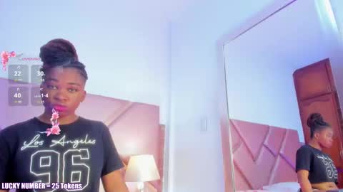 Sophie online show from 10-04-25, 01:20