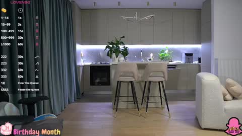       online show from 12-21-25, 09:44