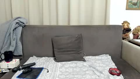 Sofia online show from 10-15-25, 05:13