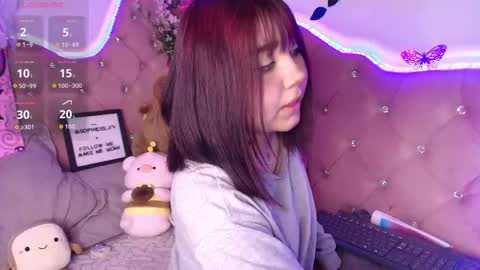 Snapshot of sophievv chatting on 10-11-25, 07:34 Sophie online show from 10-11-25, 07:34