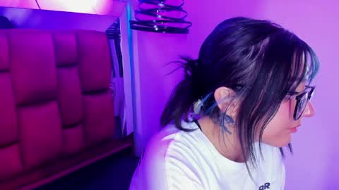   Sophie  online show from 04-30-26, 09:19