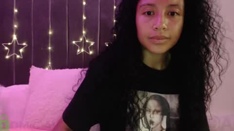 Sophia this is not my real name online show from 01-10-25, 11:39