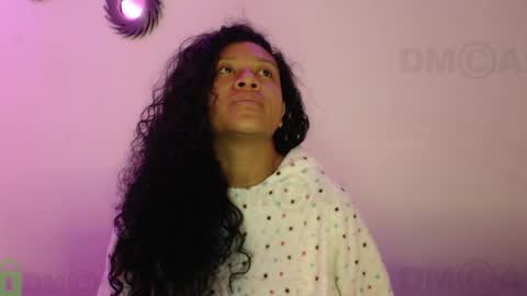 Sophia this is not my real name online show from 12-16-25, 01:10